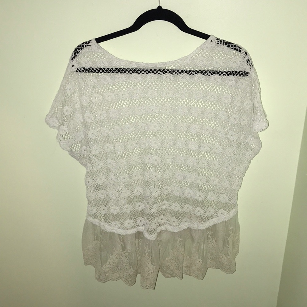 Lace top - Picture 2 of 6
